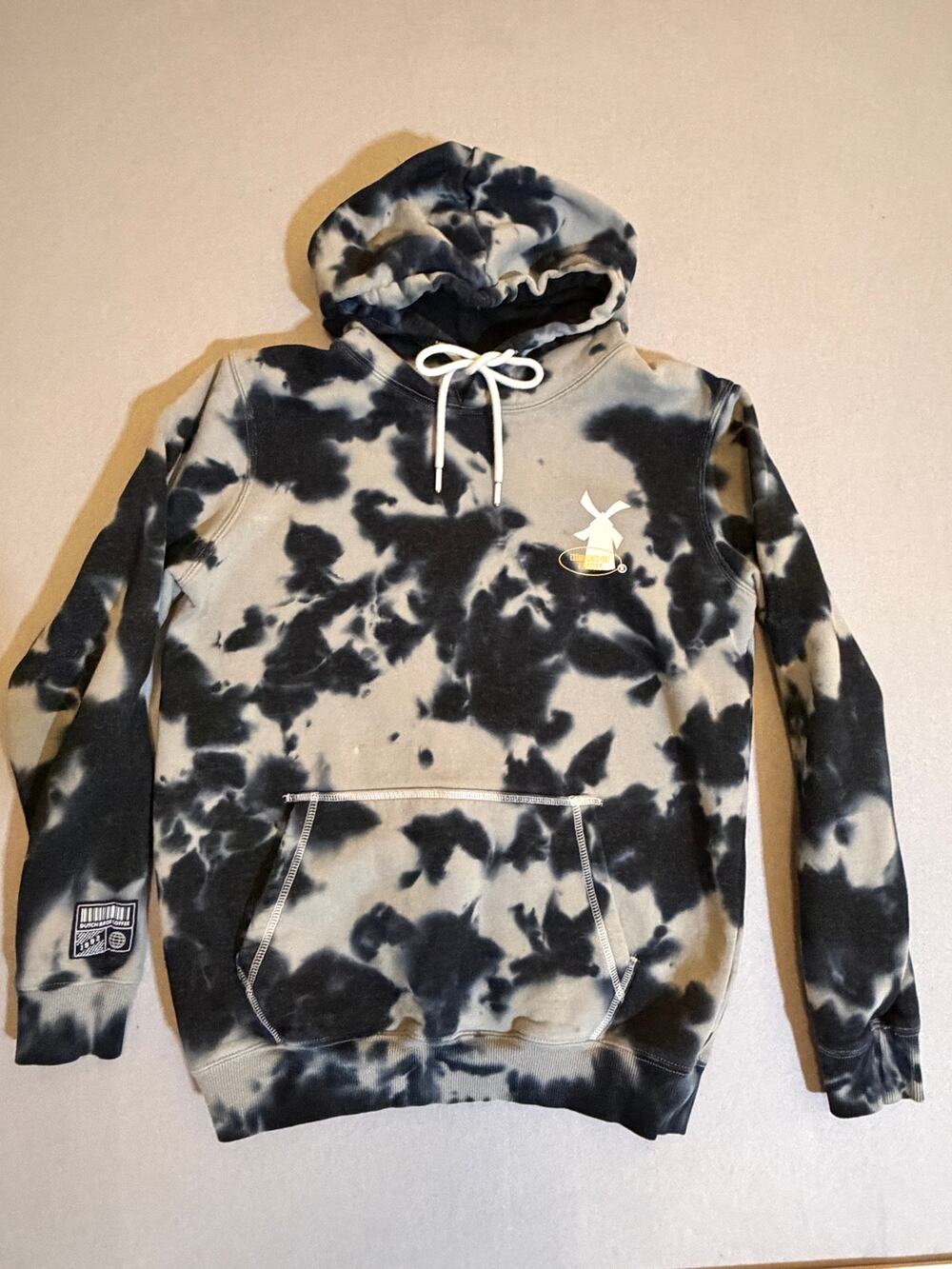Dutch Bros Coffee Tie-Dye Graphic sweatshirt Hoodie – Medium